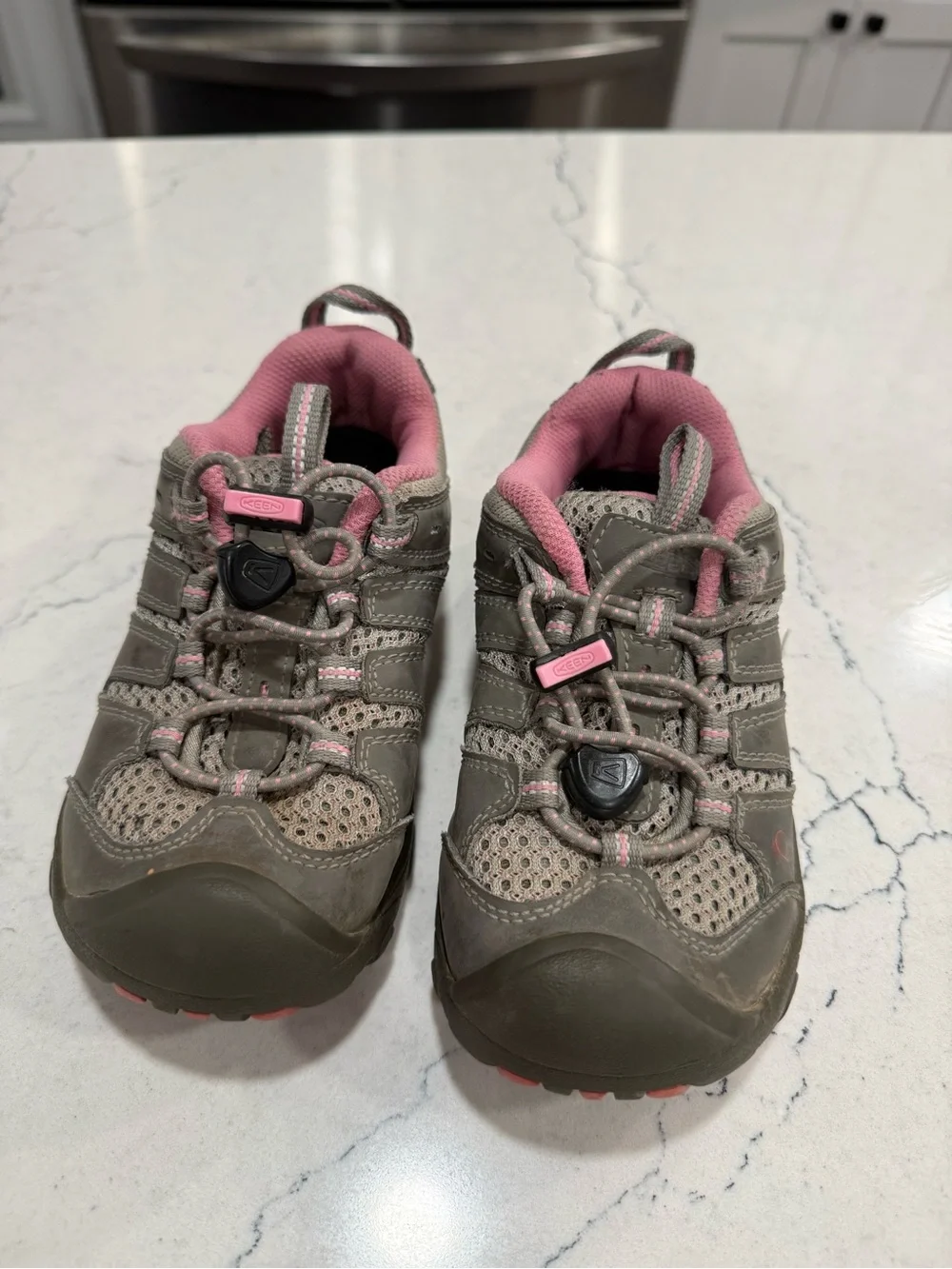 KEEN Kids Toddler Girks Low Top Hiking Sneakers Gray/Pink Lace Up US 12